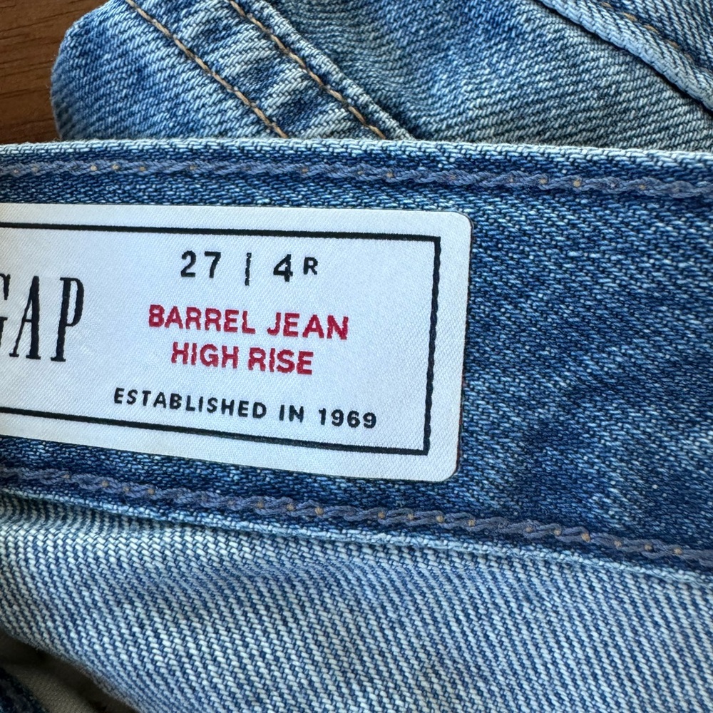 High Rise Barrel Jeans - Picture 2 of 4